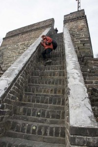 Helle-Karin Helstrand på muren ved Mutianyu