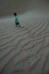 Toke ved solopgang i ørken