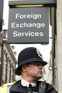 Voldsom demonstration mod finanskrise London marts 2013