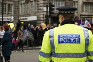 Voldsom demonstration mod finanskrise London marts 2013