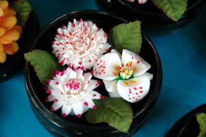 Blomster i vand, Bangkok, Thailand