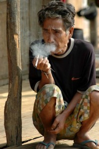 Landsby ved Kok-floden, Thailand