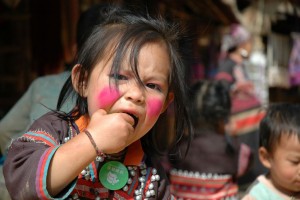 Langhalsede kvinder, Den gyldne Trekant, Thailand