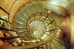 Trappe i Triumfbuen, Paris