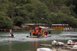 Turister ved Ban Gioc Vandfald
