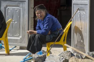 Tay-kvinde ved Ban Gioc