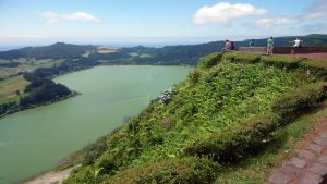 Udsigt over Furnas-søen.
