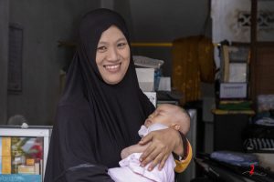 Muslimsk mor - Bali på egen hånd Muslimsk mor i Singaraja